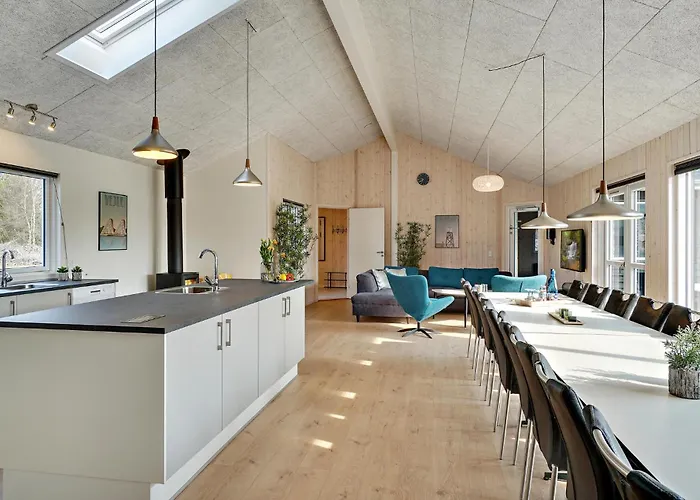 Vakantiehuis In With Kitchen Ålbæk